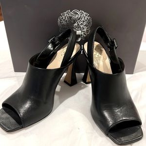 Vince Camuto black sandals